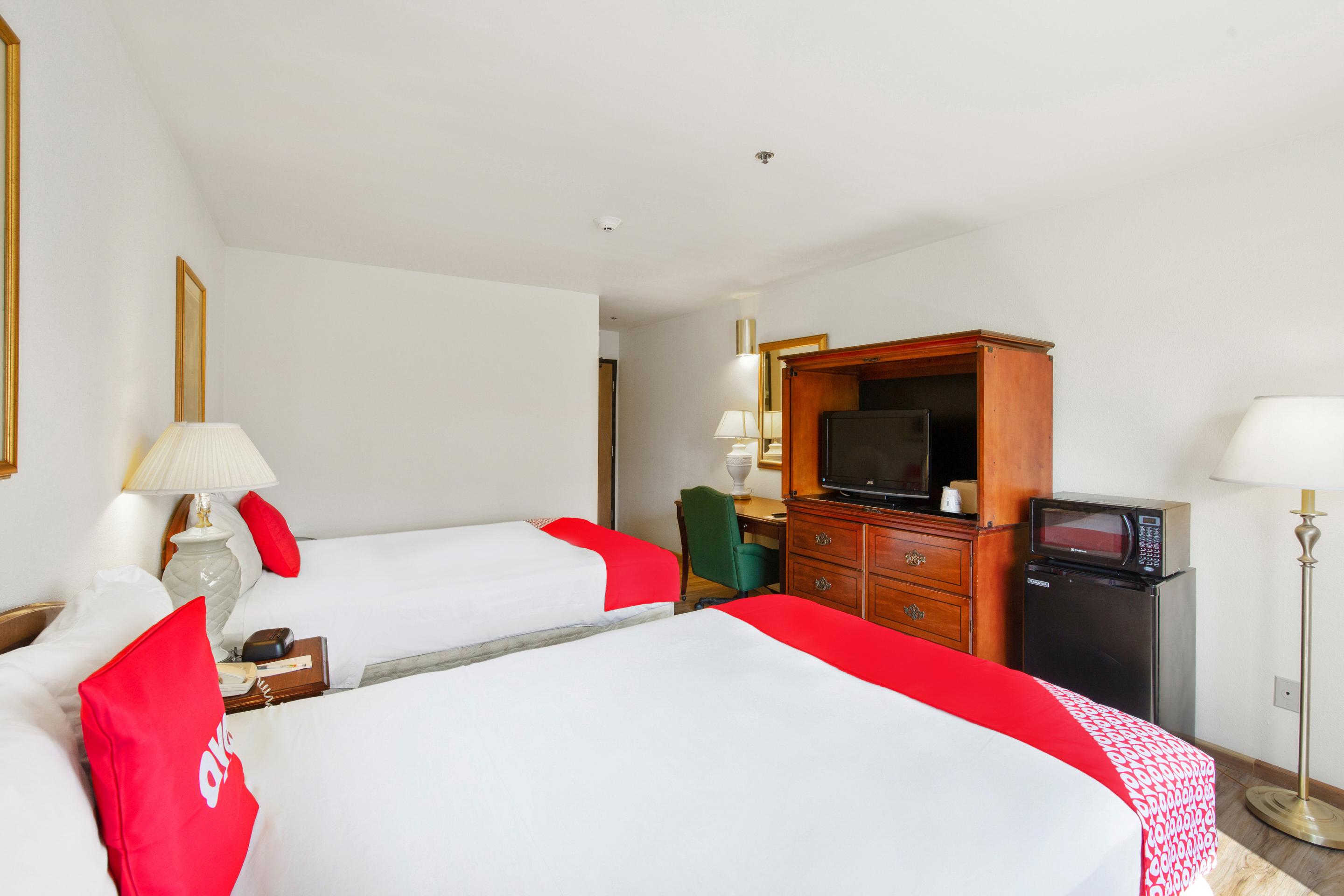 Oyo Hotel Portage I-94 Bagian luar foto