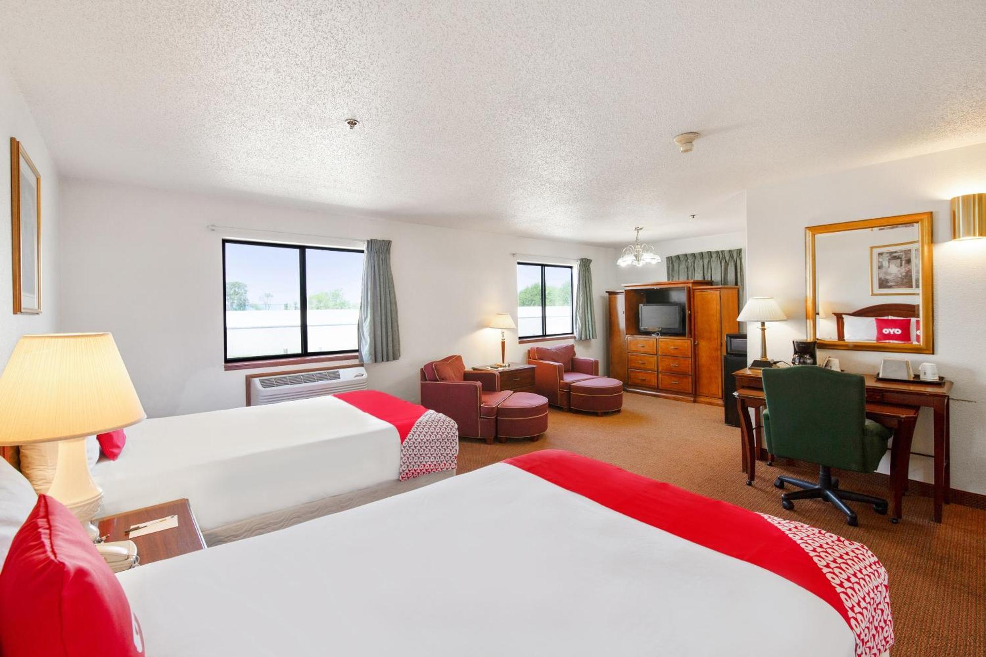 Oyo Hotel Portage I-94 Bagian luar foto